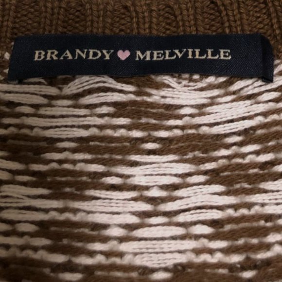 Brandy Melville Women's Knit Sweater Vest - Picture 4 of 6